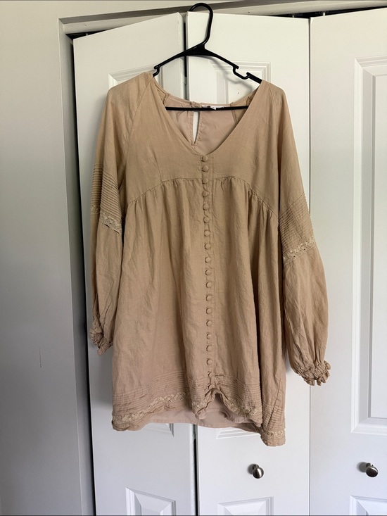 Mable Dresses & Skirts - Women’s Mini Dress with Lace Trim
